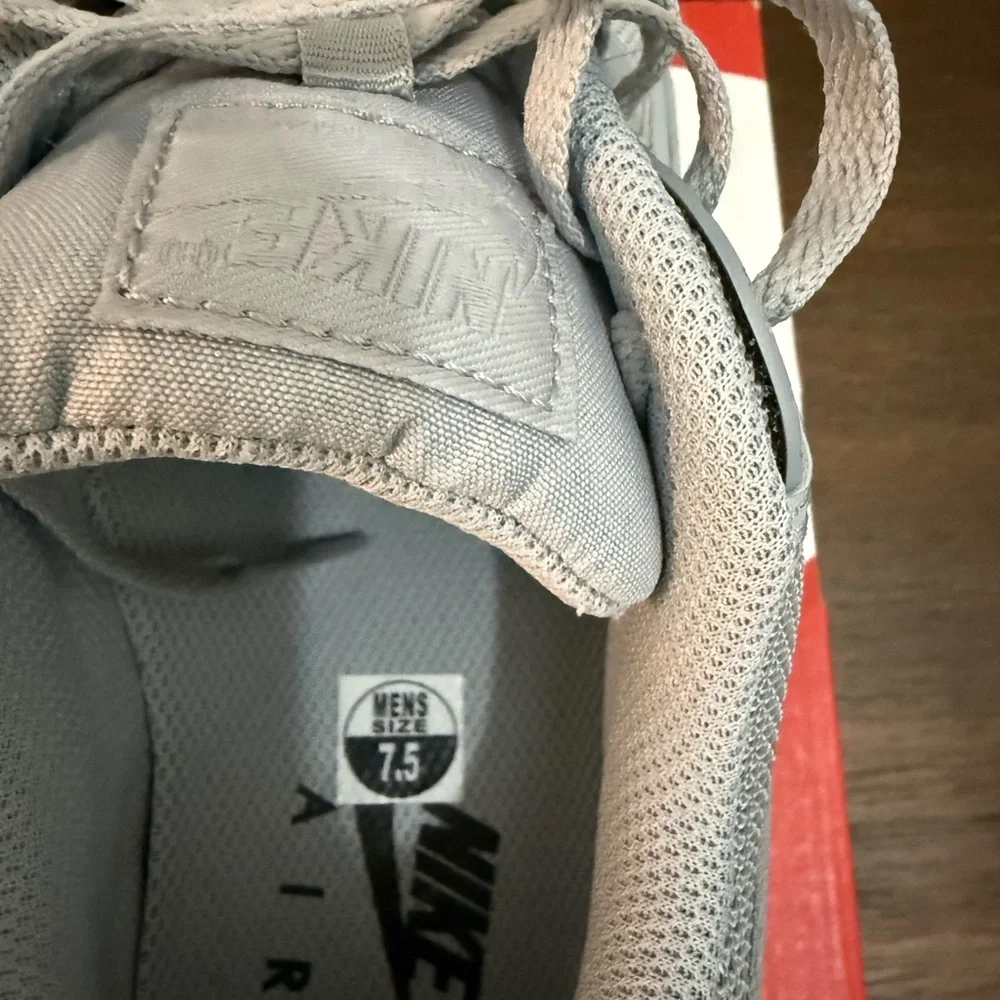 Nike Air Max 90 Gray Sneakers Men’s 7.5 - Picture 7 of 8